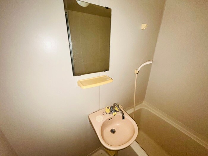 物件内観写真12　(洗面)