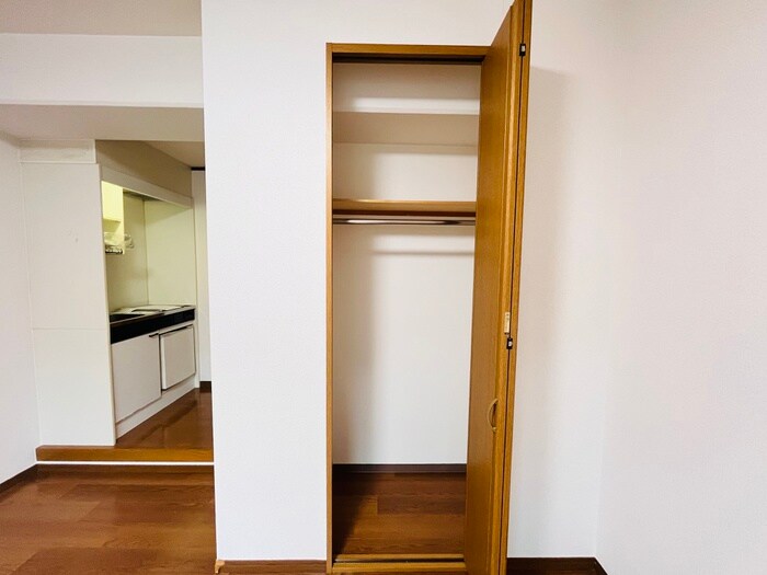 物件内観写真13　(収納)