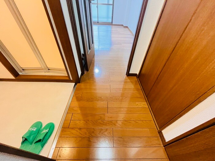 物件内観写真18　(廊下)