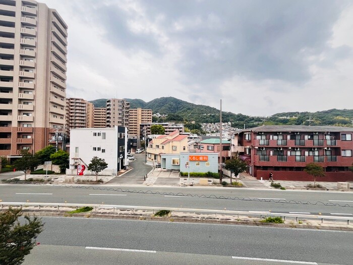 物件内観写真20　(室内からの展望)