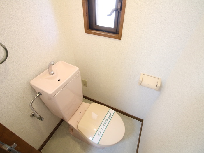 物件内観写真14　(トイレ)