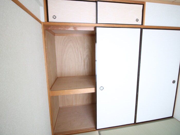 物件内観写真15　(収納)