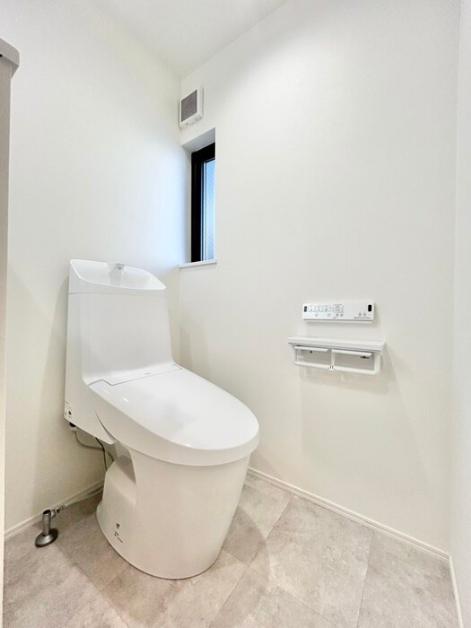 物件内観写真12　(トイレ)