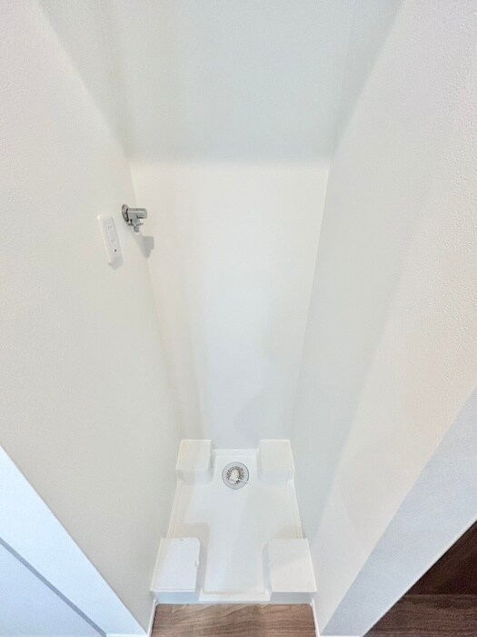 物件内観写真13　(洗濯機置場)