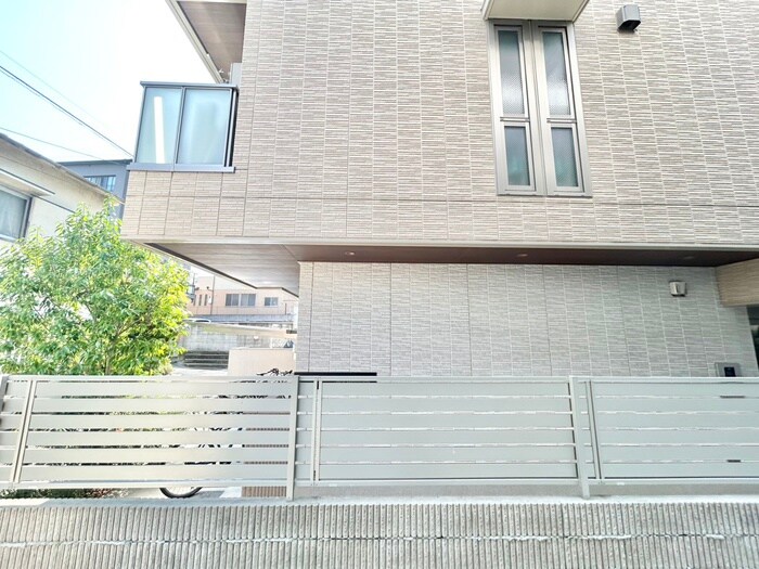 物件内観写真17　(室内からの展望)