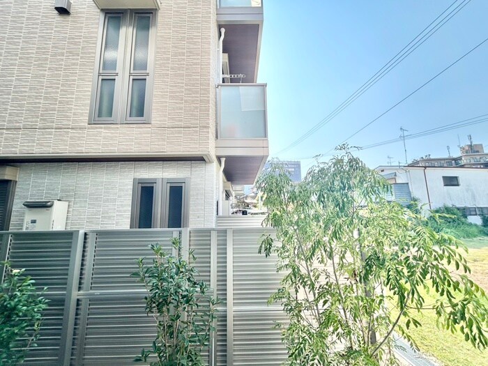 物件内観写真17　(室内からの展望)