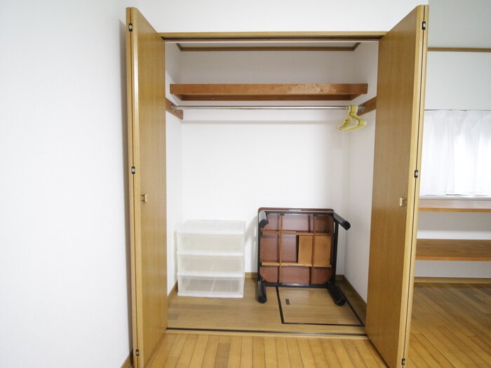 物件内観写真12　(収納)