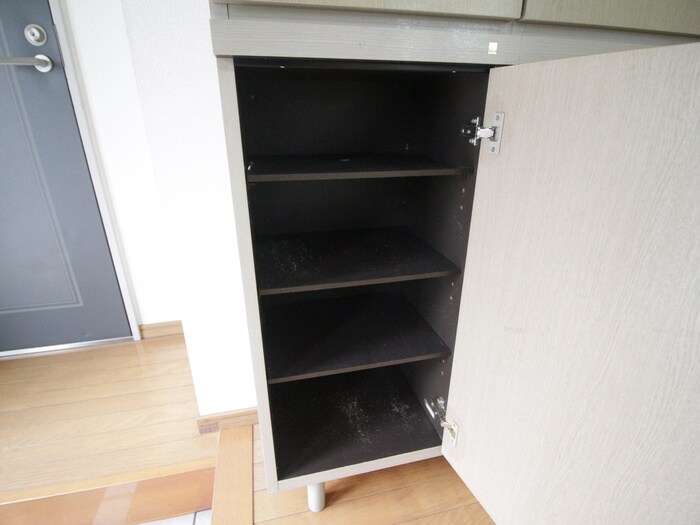 物件内観写真15　(靴箱)