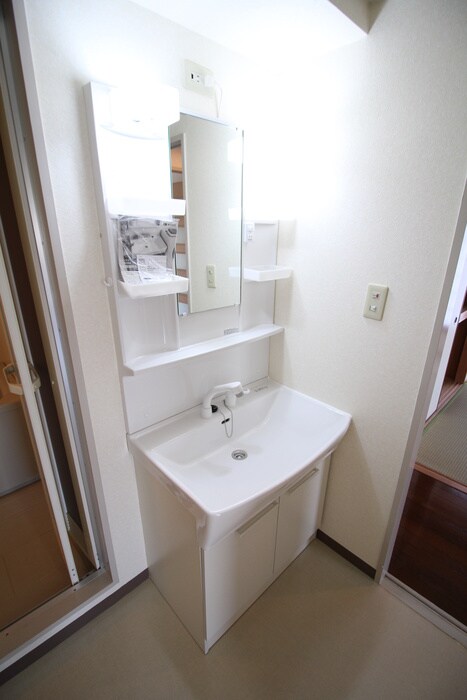 物件内観写真8　(洗面)