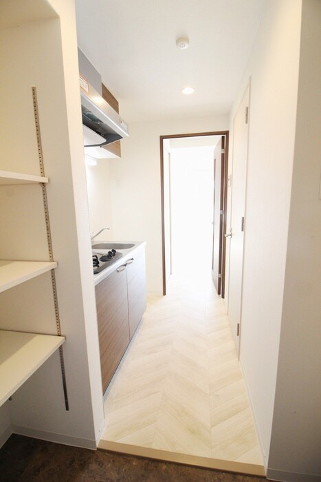 物件内観写真16　(廊下)