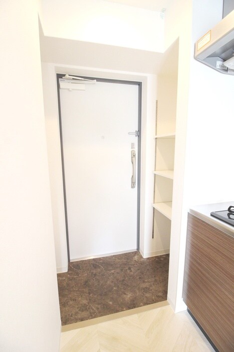 物件内観写真17　(玄関)