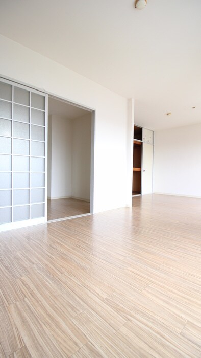 物件内観写真21　(居室)