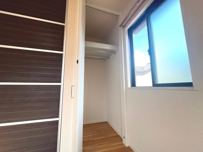 物件内観写真18　(収納)