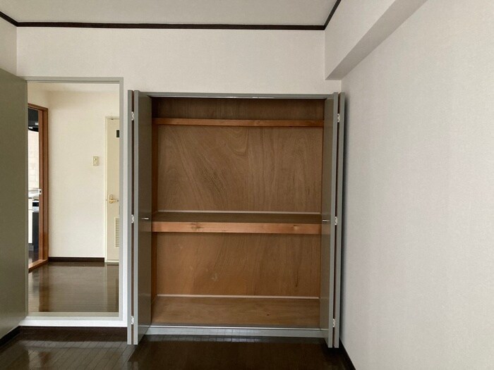物件内観写真16　(収納)