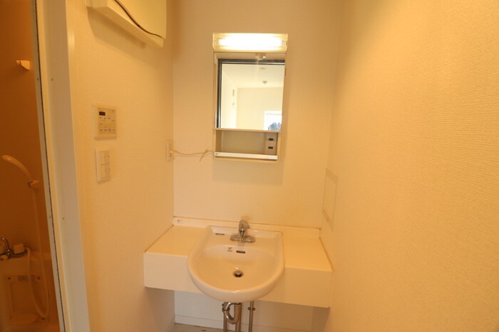 物件内観写真12　(洗面)
