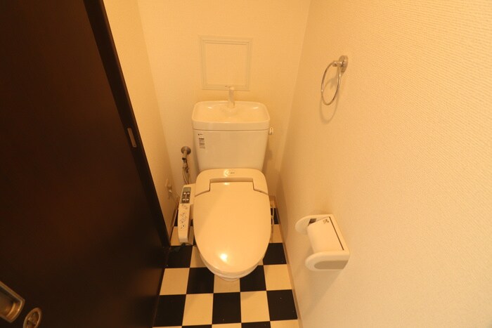 物件内観写真14　(トイレ)