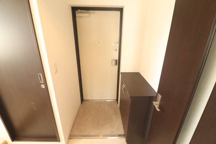 物件内観写真15　(玄関)