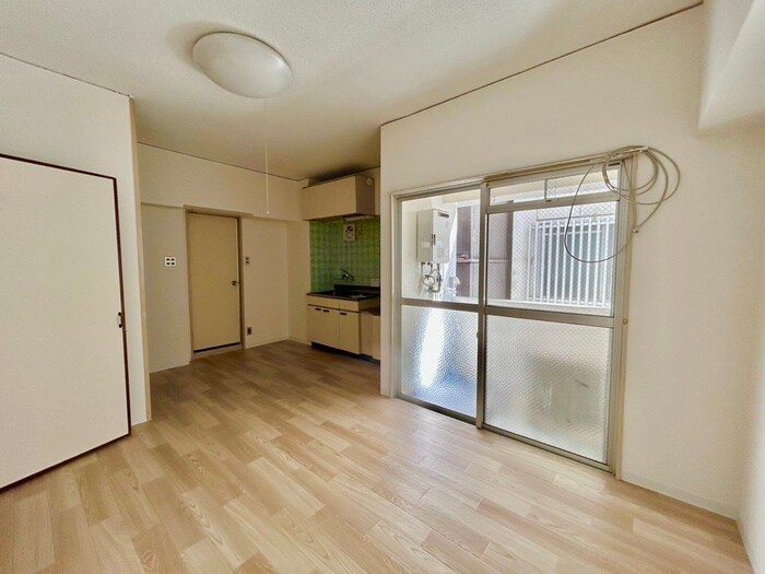 物件内観写真7　(居室)