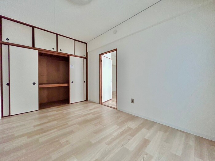 物件内観写真8　(居室)