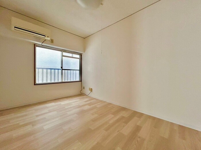 物件内観写真18　(居室)