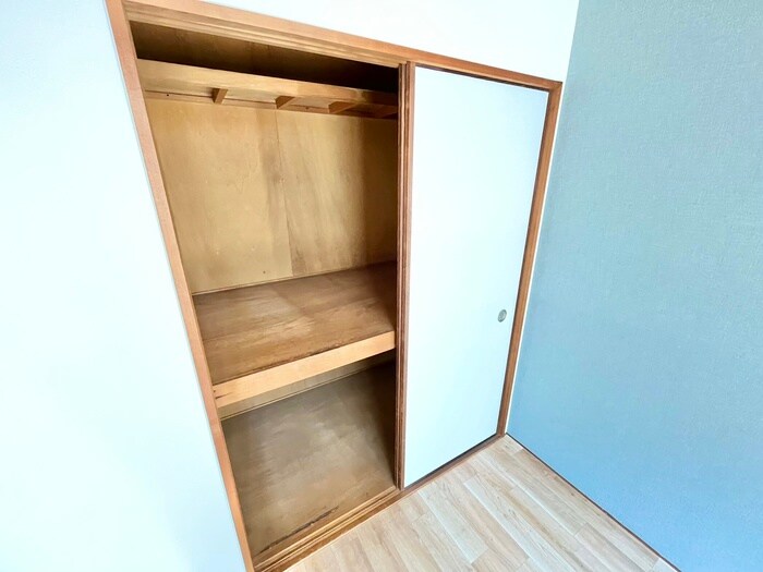 物件内観写真12　(収納)