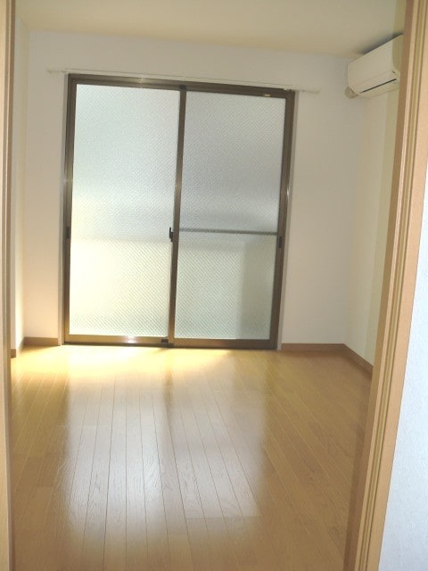 物件内観写真6　(居室)