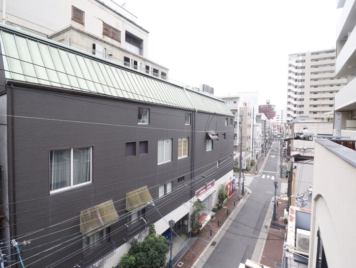 物件内観写真20　(室内からの展望)