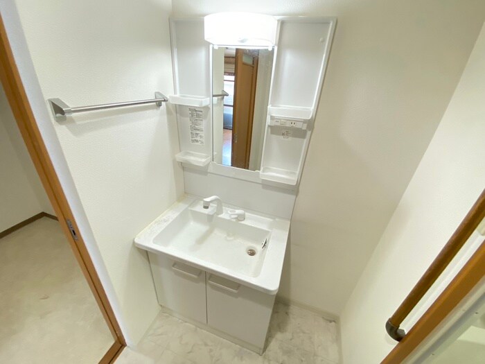 物件内観写真10　(洗面)