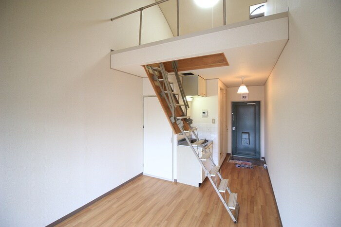 物件内観写真10　(居室)