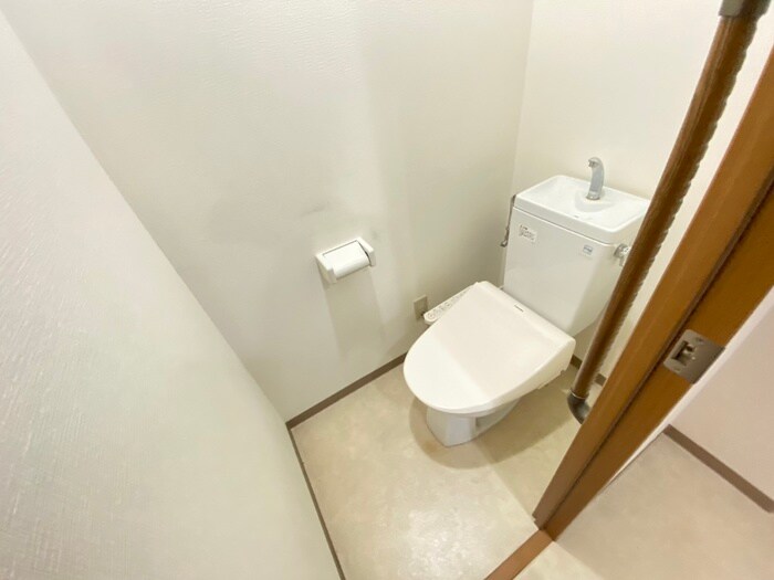 物件内観写真12　(トイレ)