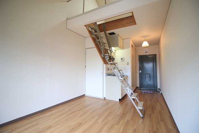 物件内観写真13　(居室)