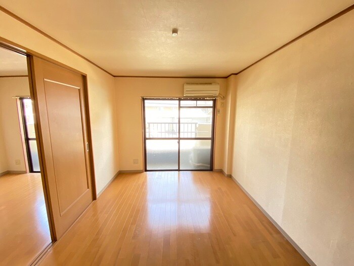 物件内観写真20　(居室)