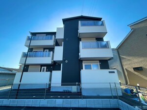 グロースコート若江岩田外観写真