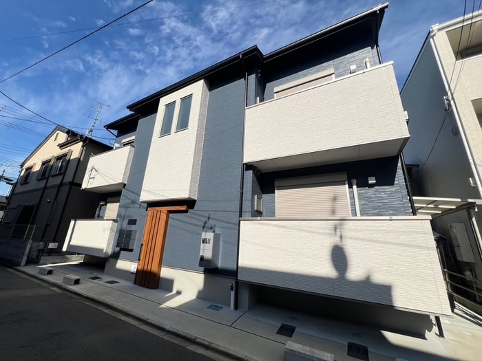 コンフォール成町の物件外観写真