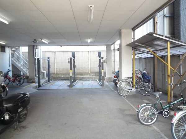 駐輪場
