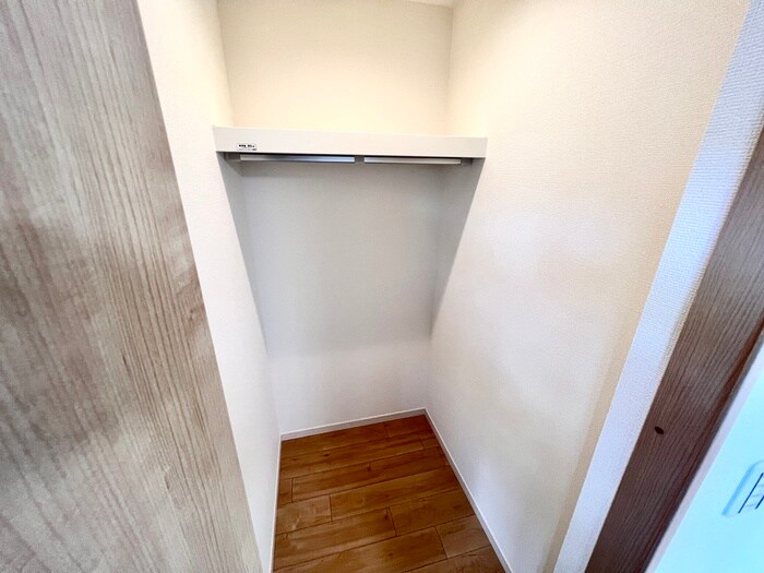 物件内観写真16　(収納)