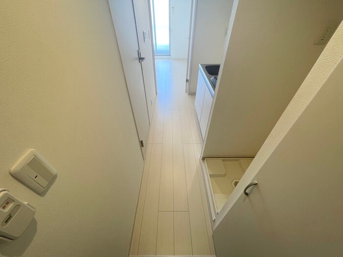 物件内観写真20　(廊下)