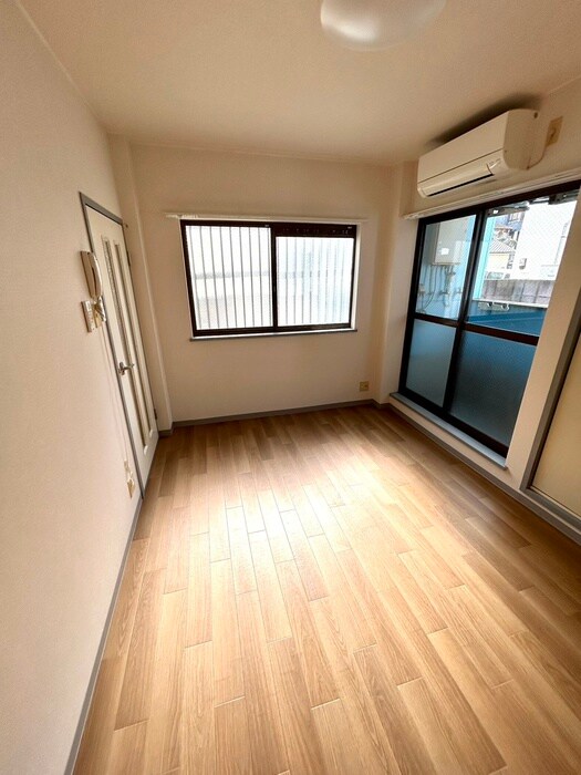 物件内観写真12　(居室)