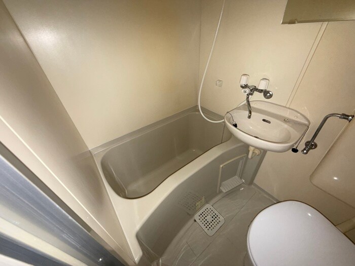 物件内観写真12　(バス／シャワールーム等)