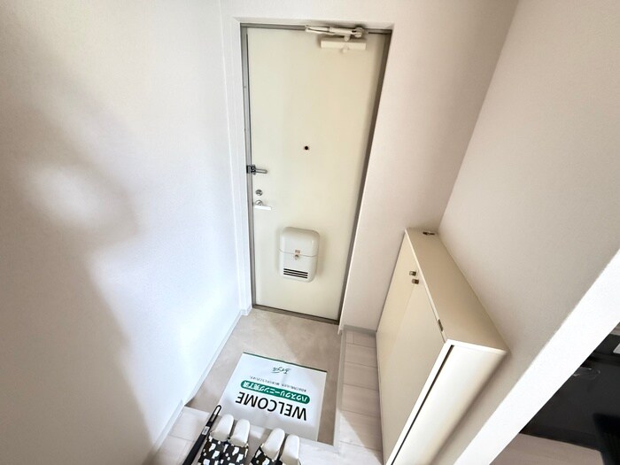 物件内観写真15　(玄関)