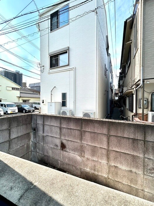 物件内観写真18　(室内からの展望)