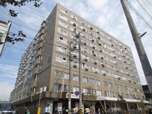 パレス二条外観写真