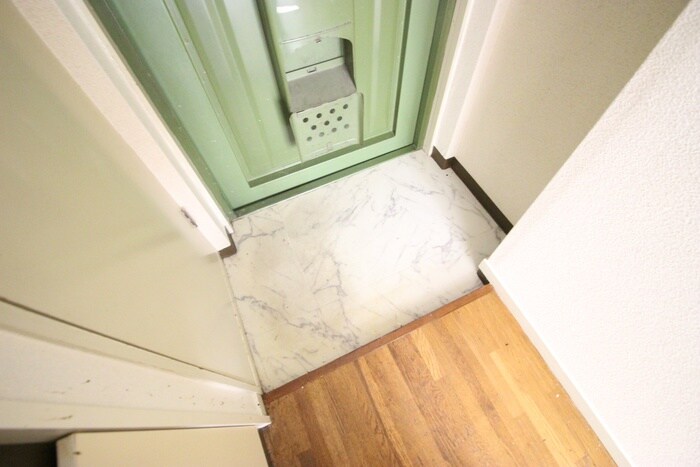 物件内観写真15　(玄関)