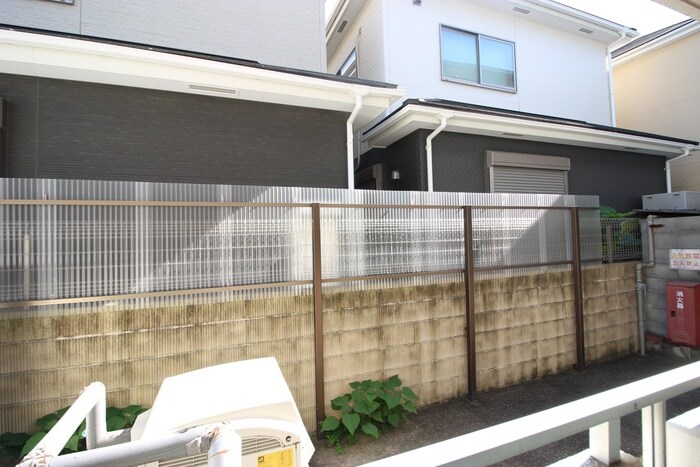 物件内観写真22　(室内からの展望)