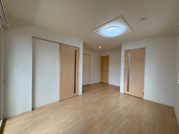 物件内観写真8　(居室)