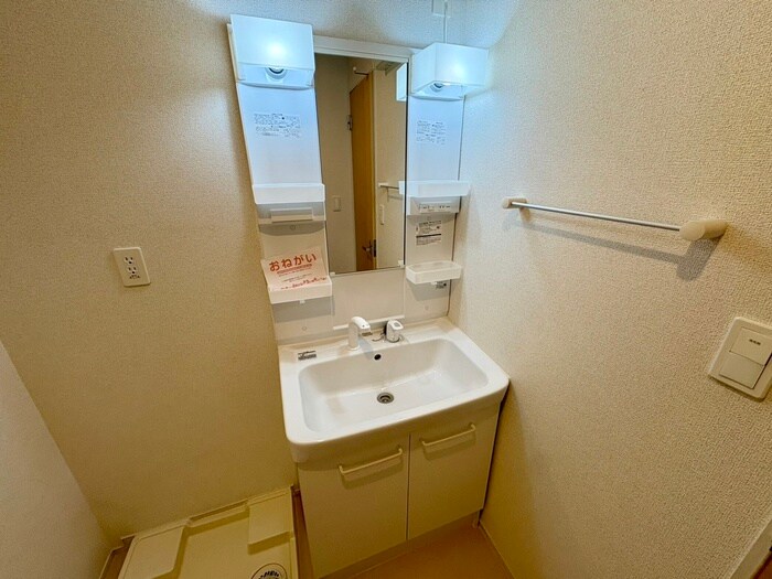 物件内観写真14　(洗面)