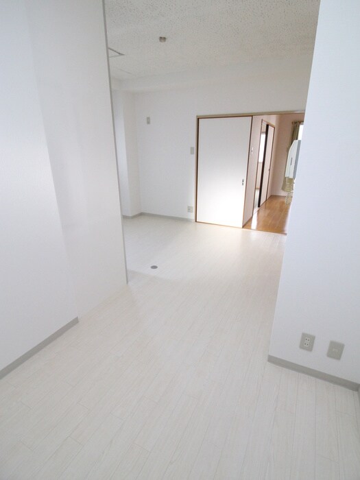 物件内観写真21　(居室)