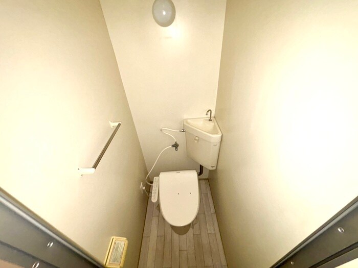 物件内観写真11　(トイレ)