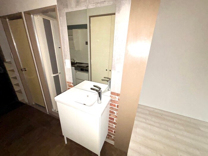 物件内観写真12　(洗面)