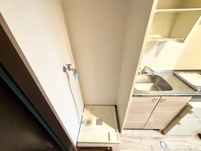 物件内観写真13　(洗濯機置場)